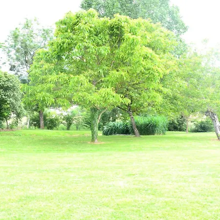 Gites Le Clos Du Verger Avec Piscine Chauffee Commune Ferienhaus