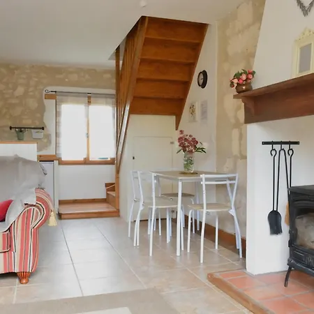 Gites Le Clos Du Verger Avec Piscine Chauffee Commune