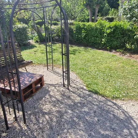 Gites Le Clos Du Verger Avec Piscine Chauffee Commune *
