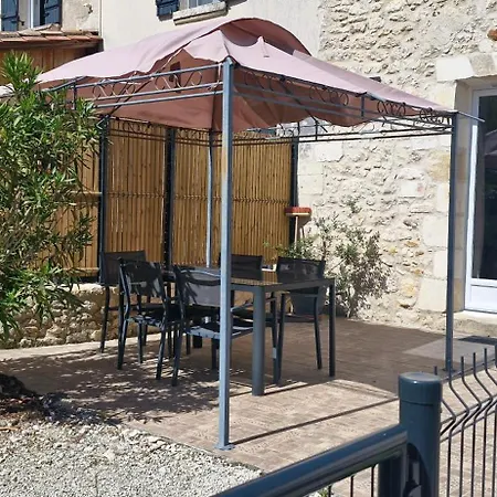 Casa de Férias Gîtes le clos du verger avec piscine chauffée à partir du 1er juillet *