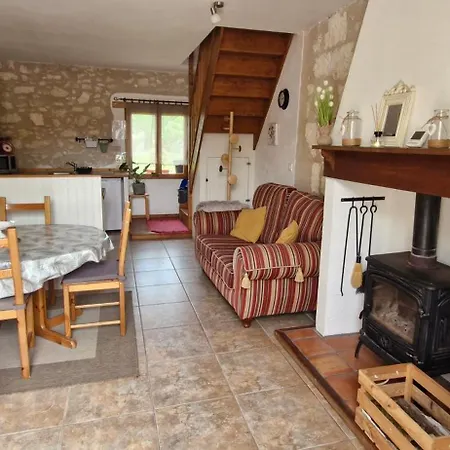 Gites Le Clos Du Verger Avec Piscine Chauffee Commune Ferienhaus