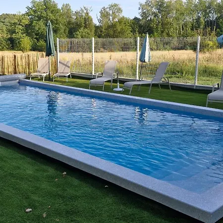 Le Clos Du Verger Avec Piscine Chauffee Commune