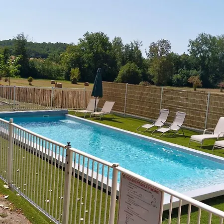 Le Clos Du Verger Avec Piscine Chauffee Commune * Maurens (Dordogne)